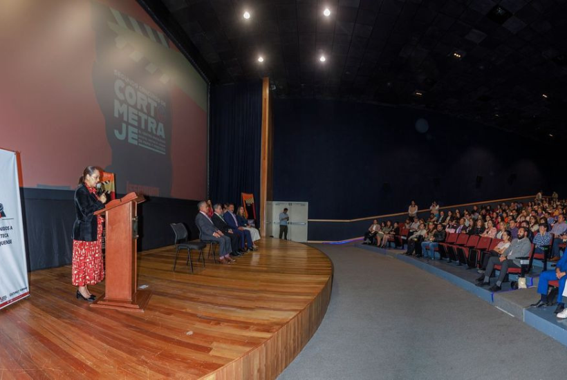 Los estudiantes universitarios realizaron proyectos cinematográficos para sensibilizar sobre el cáncer de mama y próstata. Foto: UAEM