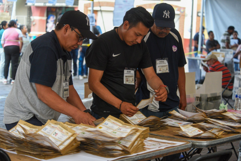 Inicia cómputo de votos en el INE e IEEM