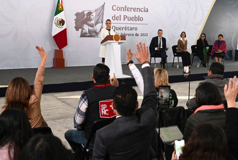  Mauricio Kuri inició su participación felicitando la actitud de la presidenta Claudia Sheinbaum. FOTO: GF