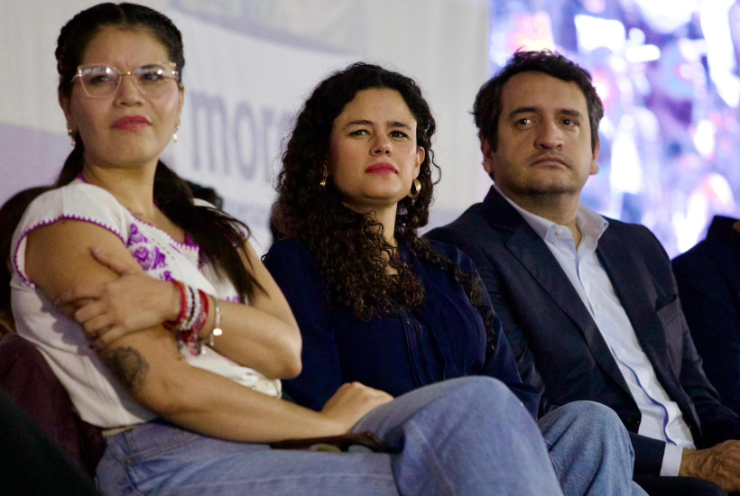 Luisa María Alcalde encabezó la asamblea informativa con militancia morenista en Toluca. 