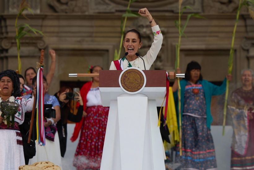 El ajuste también contempla la eliminación de la duplicidad de funciones