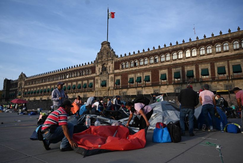 maestros levantan plantón del zócalo 